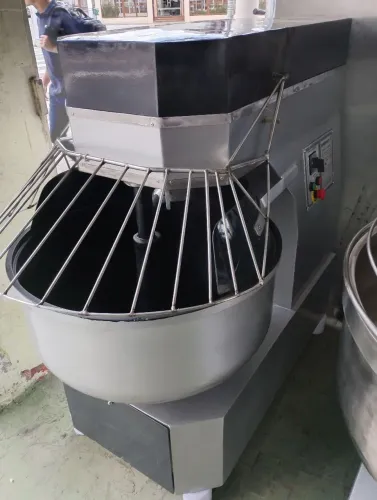 Masseira 50kg de farinha modelo bandeirantes 