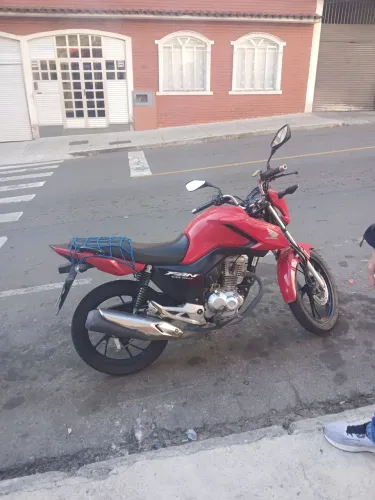 Fan 160 2023 34 mil km nunca foi mexido no motor toda revisada! Documento em dia