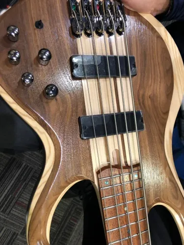 BAIXO IBANEZ BTB 735