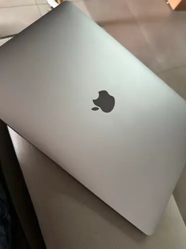 MacBook Pro 13 2017 - Core i5 | 8GB RAM | 256GB SSD