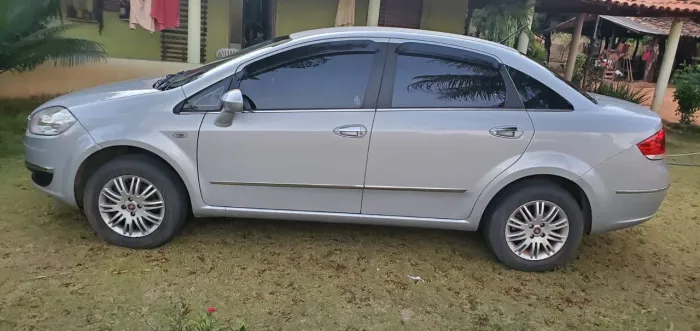 Fiat Linea Essence 1.8 Flex 16V 4P 2016