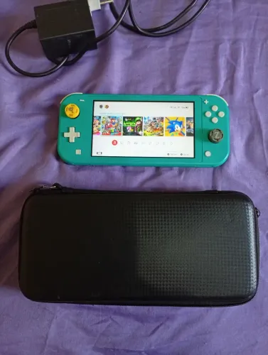 Nintendo switch lite desbloqueado (troco)