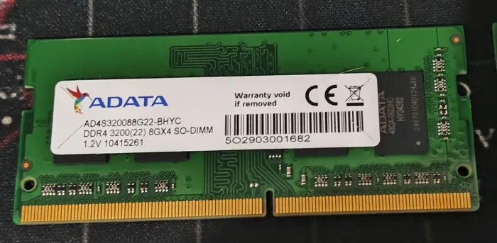 Memoria Sodimm 2 pentes de 8gb DDR4 3200 MHz , usados.