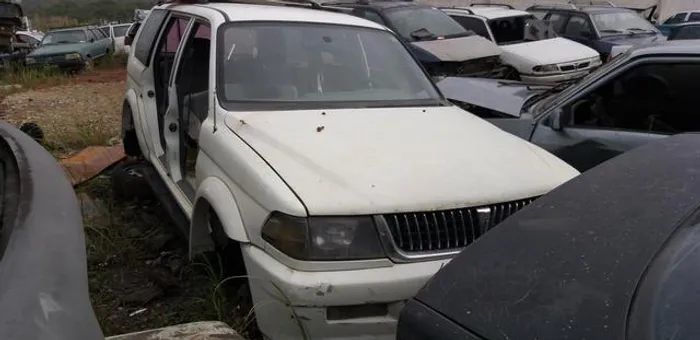Pajero 2000 sucata