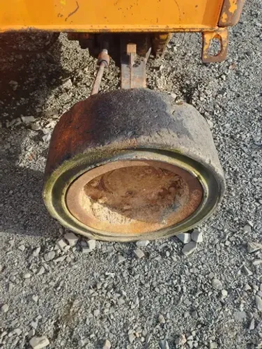 Roda dianteira maciça  Fiat 80.2