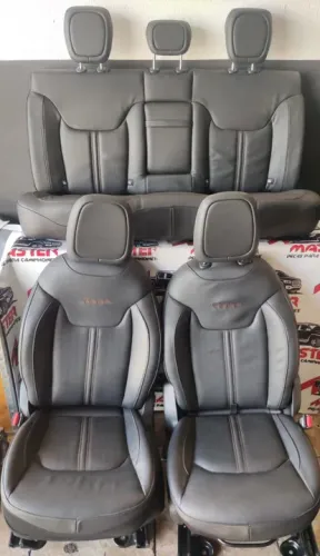 Jogo de banco Fiat Toro (Leia o Anúncio)