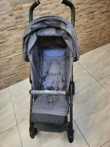 Carrinho guarda chuva chicco liteway
