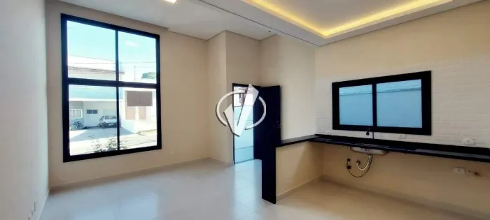 CASA EM CONDOMINIO À VENDA - VILA ROMANA - PINDAMONHANGABA