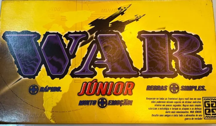 Jogo de Tabuleiro War Junior - Diversão e Estratégia para Todas as Idades!