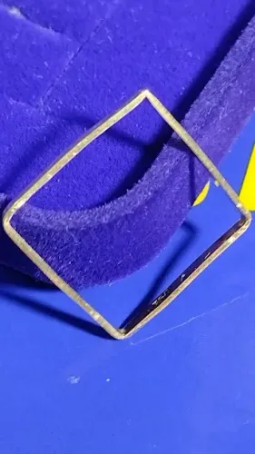 Anel Quadrado 1.10 Gramas Aro 2 mm Ouro 18 kilates                                        