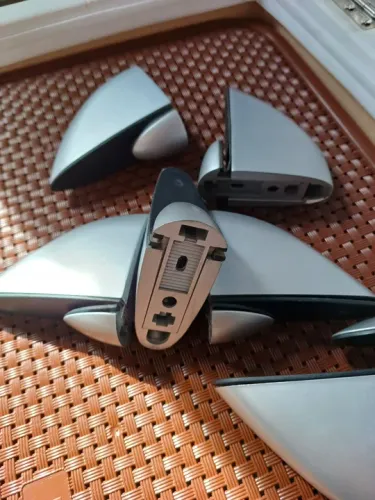 Suporte/Braçadeiras para prateleiras 