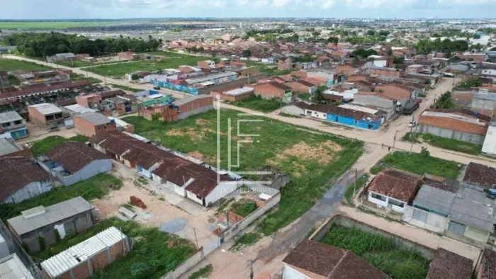 Área de 2400m², 40x60 na parte alta de Maceió-AL, próximo ao CEASA