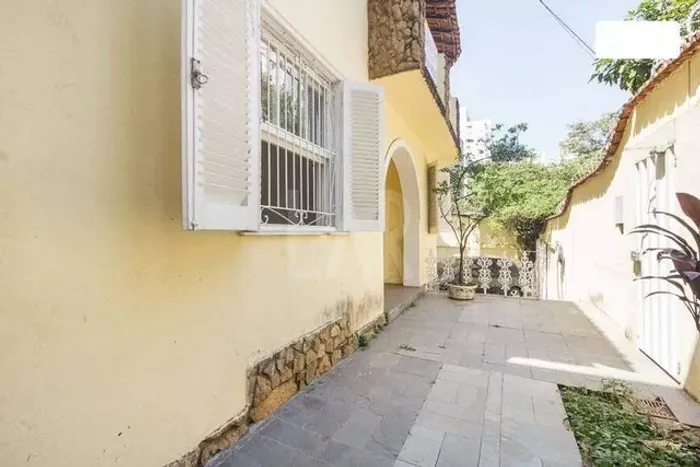 Casa à venda, 5 quartos, 1 suíte, 2 vagas, Lourdes - Belo Horizonte/MG