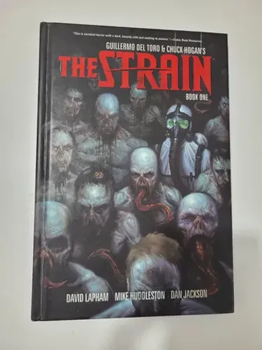 The Strain, Book One por Guillermo Del Toro