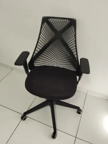 Cadeira De Escritório Presidente Bix Autocompensador Cor Preto Plaxmetal