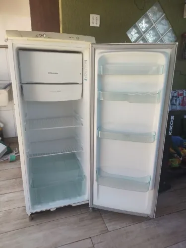 GELADEIRA ELECTROLUX