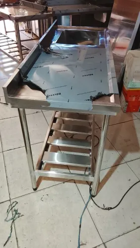 Bancada Inox com Prateleiras - Ideal para Comércio