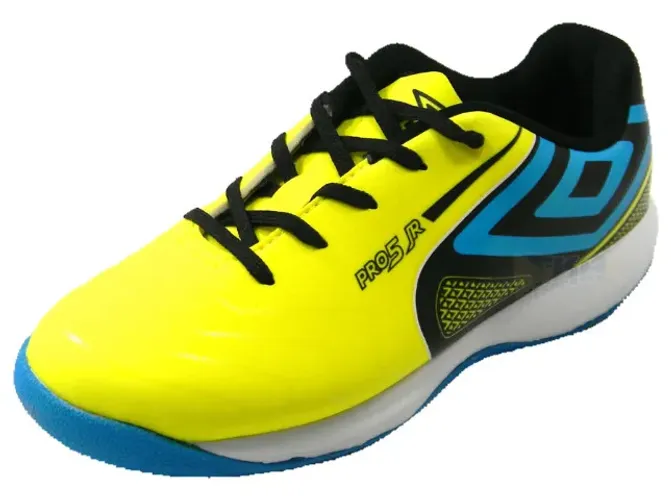 Chuteira Umbro PRO 5 Futsal Infantil até 6x de R$ 49,99