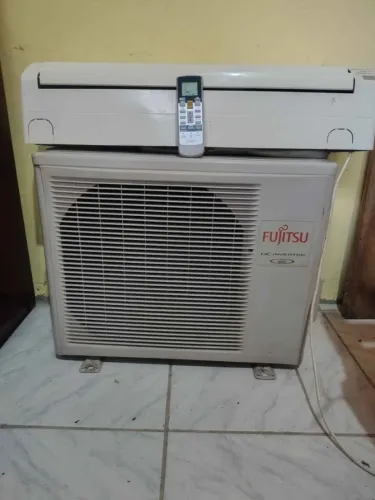 Ar condicionado Fujitsu Inverter 9M Btus Q/F Só Venda