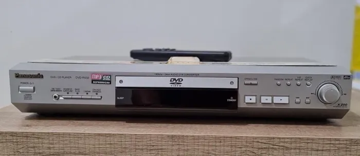 Aparelho de DVD Panasonic RV32br