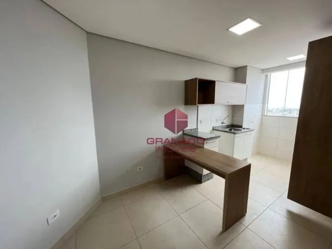 Apartamento com 1 dormitório à venda, 27 m² por R$ 254.000,00 - Zona 07 - Maringá/PR
