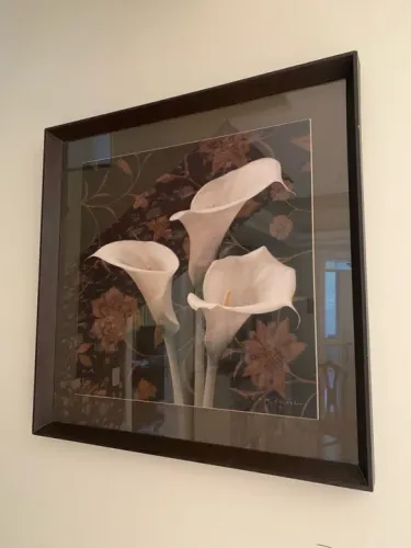 Quadro Flores Vidro e Moldura de Madeira