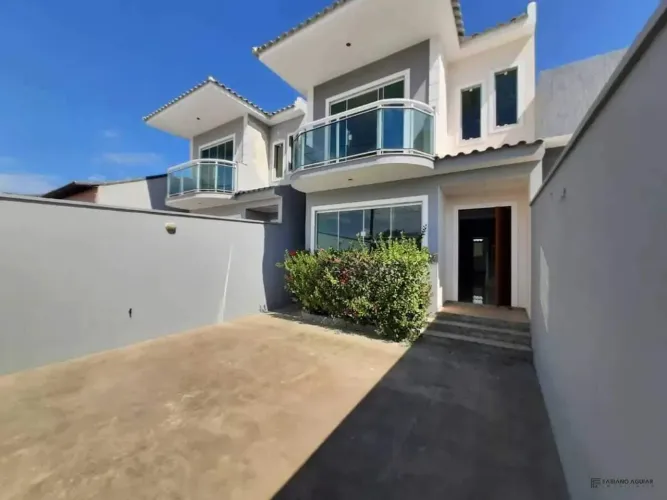 Casa à venda em São Pedro da Aldeia - 3 quartos (2 suítes) - Nova São Pedro - R$ 750.000,0