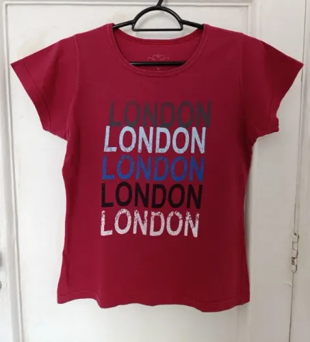 Camisa blusa feminina vermelha London. Marca Old Factory. Tamanho M.