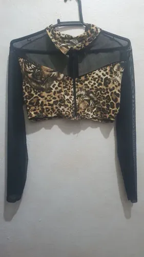 Bolerinho Leopardo com Manga de Tule