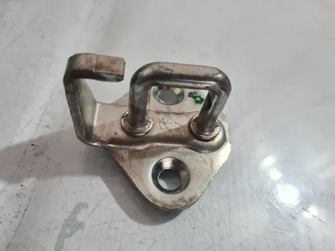 Batente Da Porta Dianteira Esquerda S10 2.5 Flex 2015