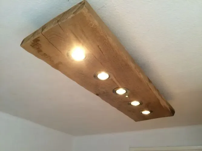 Luminária de Teto Rústica em Madeira