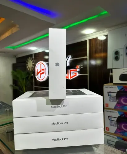 Macbook Pro M4 Max 16Pol 128GB - 4TB SSD 