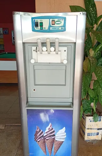 Máquina de sorvete Italianinha P2 Premium 