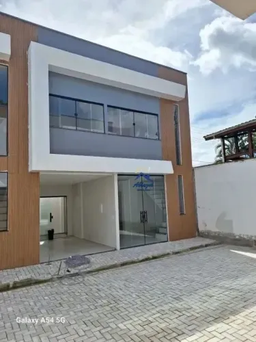 Imóvel para aluguel possui 82 metros quadrados com 3 quartos em Coqueiro - Ananindeua - PA