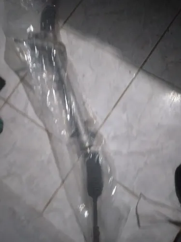 vendo uma caixa de direção hidráulica de fiesta  $600+ 1 volante $100 +1modulo painel $100