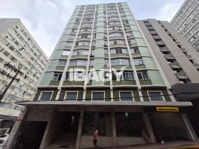 Excelente Apartamento 2 dormitório(s) em Centro - Florianópolis