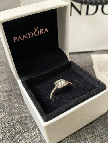 Anel Pandora em Prata 935 c/ zircônia 