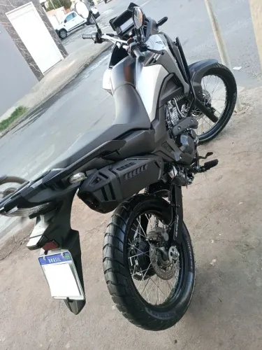 Sahara 300 Standart Extra 5.000 Km apenas 