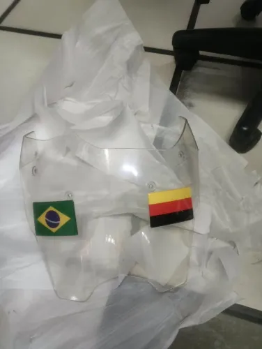 Bolha (Para-brisa) BMW F800 GS Original - Usada, com detalhes de uso