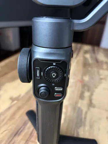 Gimbal Zhiyun smooth 5S