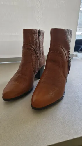 Bota botero seminova 
