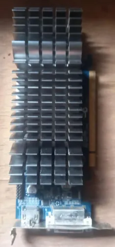 Placa de vídeo GDDR 3 Geforce 210