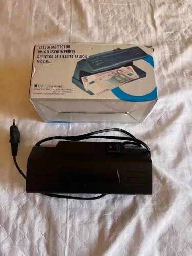 VENDO DETECTOR DE NOTAS FALSAS UV