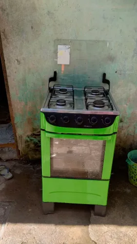 Vendo fogão de 4 bocas em perfeito estado