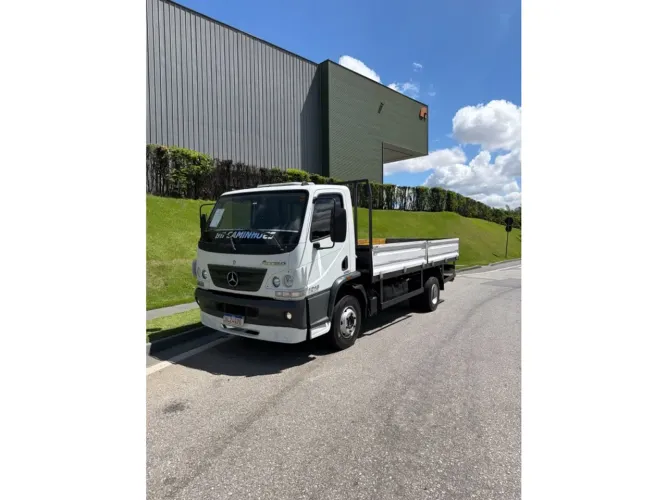 Mercedes-benz Accelo 2012