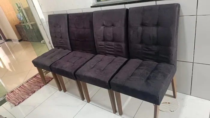Cadeiras para mesa de jantar 50 reais cada