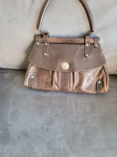Bolsa de couro legítimo marca Sueldo's