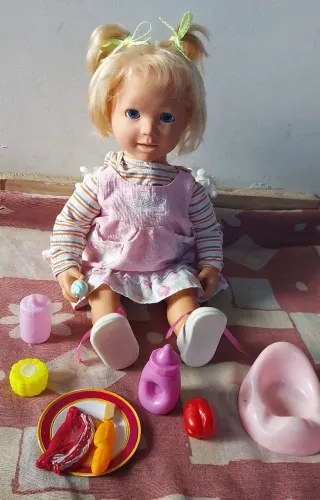 Boneca Amazing Ananda Gringa, está funcionando 