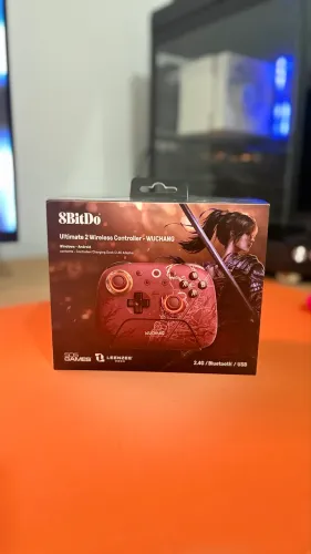 8BitDo Ultimate 2 para PC e Android com joysticks TMR