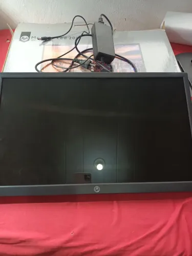 Monitor 20''
